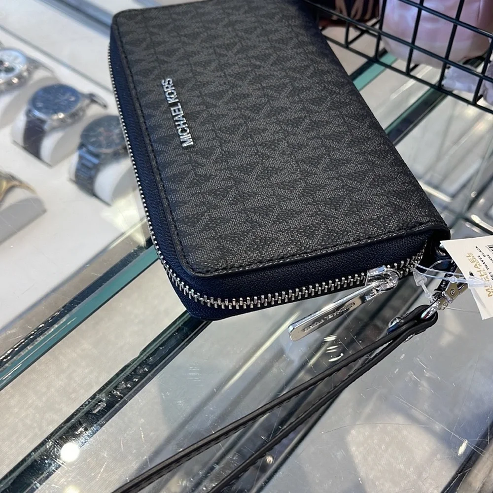 Michael Kors MK Signature Large Flat Multi-Function Phone Case Wallet Wristlet